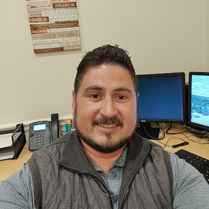 Meet your Posher, Carlos